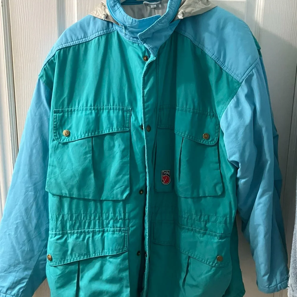 Vintage Fjallraven Women's Turquoise Utility Jacket - Picture 2 of 5